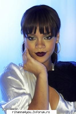 Fashion - Rihanna pentru revista Fashion - ..:: Photoshoots ::..