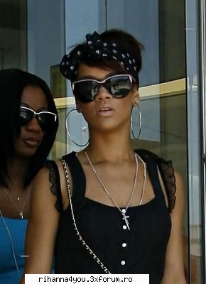 Poze - Admin - ..:: Rihanna ::..