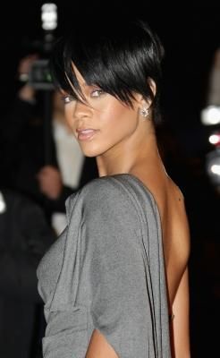 Poze - Admin - ..:: Rihanna ::..