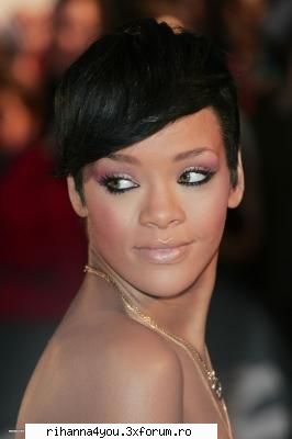 Poze - Admin - ..:: Rihanna ::..