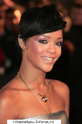 Poze - Admin - ..:: Rihanna ::..