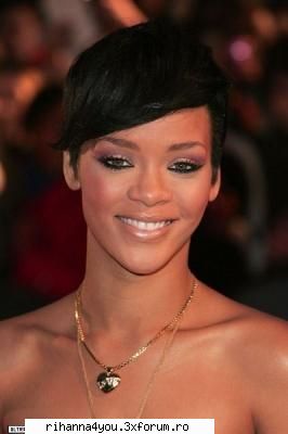 Poze - Admin - ..:: Rihanna ::..