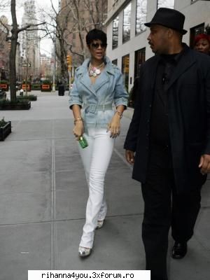 Poze - Admin - ..:: Rihanna ::..