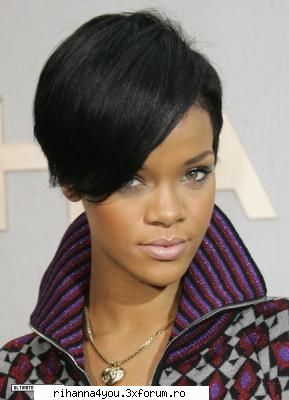 Poze - ChUpA ChUpS - ..:: Rihanna ::..